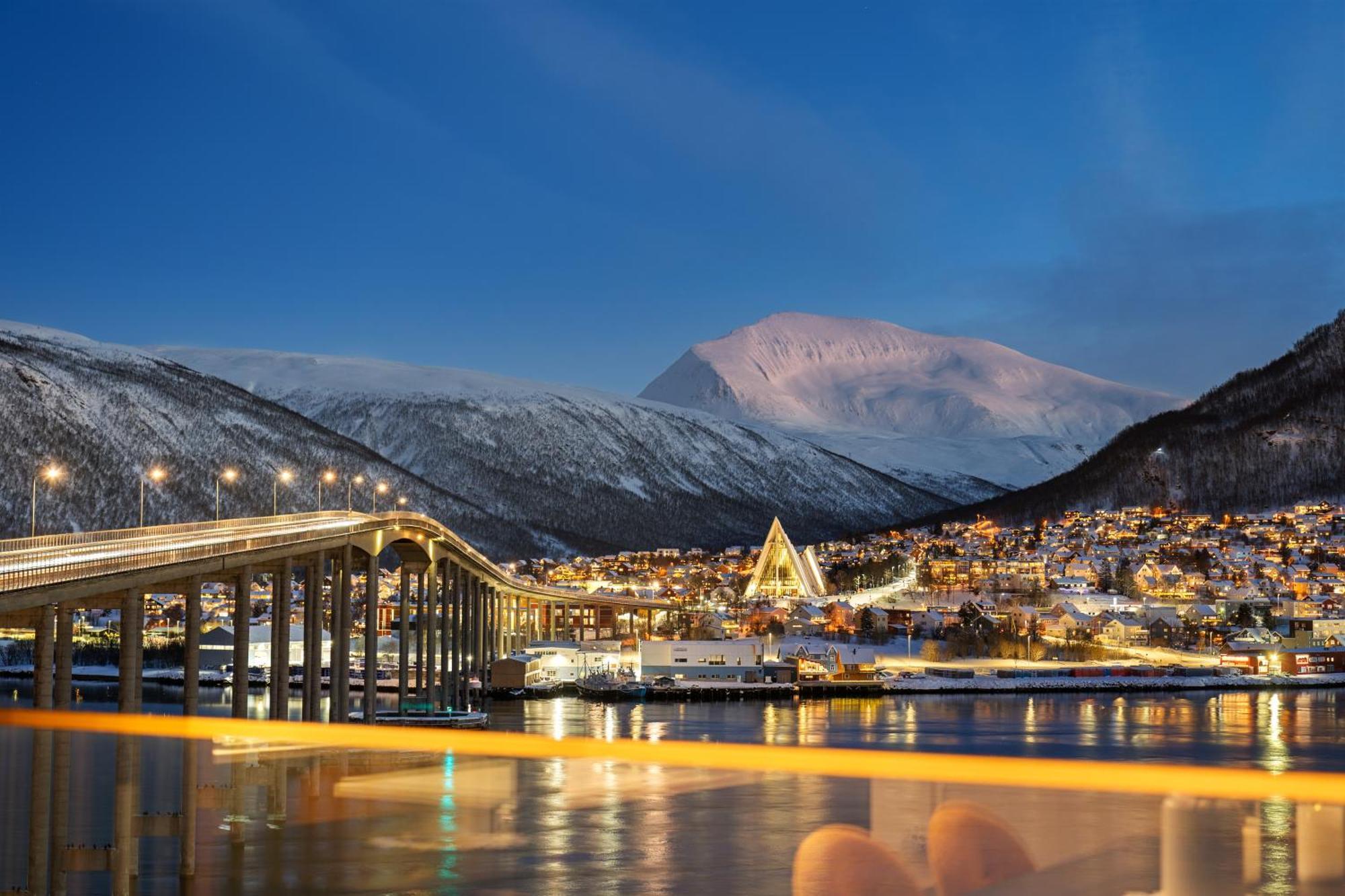 Totalapartments Vervet Gjoa Tromso Exterior photo