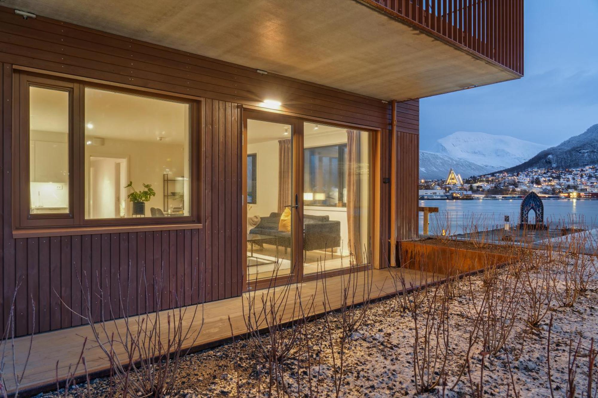 Totalapartments Vervet Gjoa Tromso Exterior photo